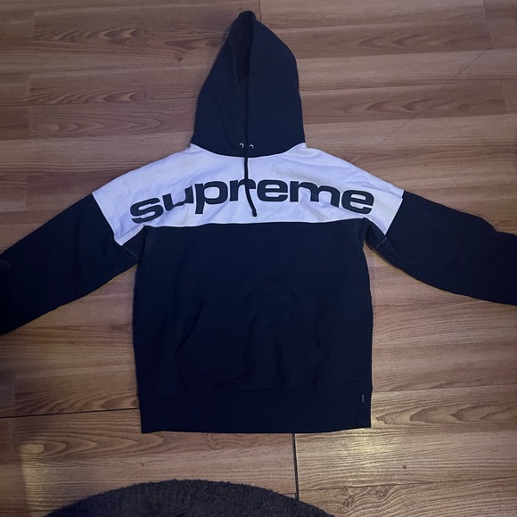 Supreme Hoodie